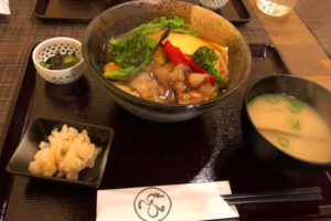 2019-03-18-2 (3)「鉄板焼もろこ」さんで、ランチメニュー『もろこ丼』を食べました