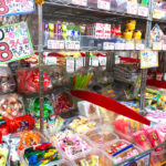 金剛駅にある、「お菓子のデパート よしや」に行ってきました！！ (2)