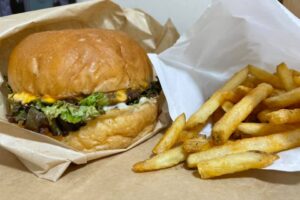 本場アメリカンバーガーを食べたくなったら♪「BIG BELLY MAN（ビッグベリーマン） 狭山店」に寄ってきました。 (8)