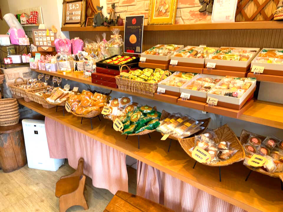 【西山台3丁目】陶器山ロールが人気！洋菓子店「デセール菓樹(かじゅ)」に寄ってきました (8)