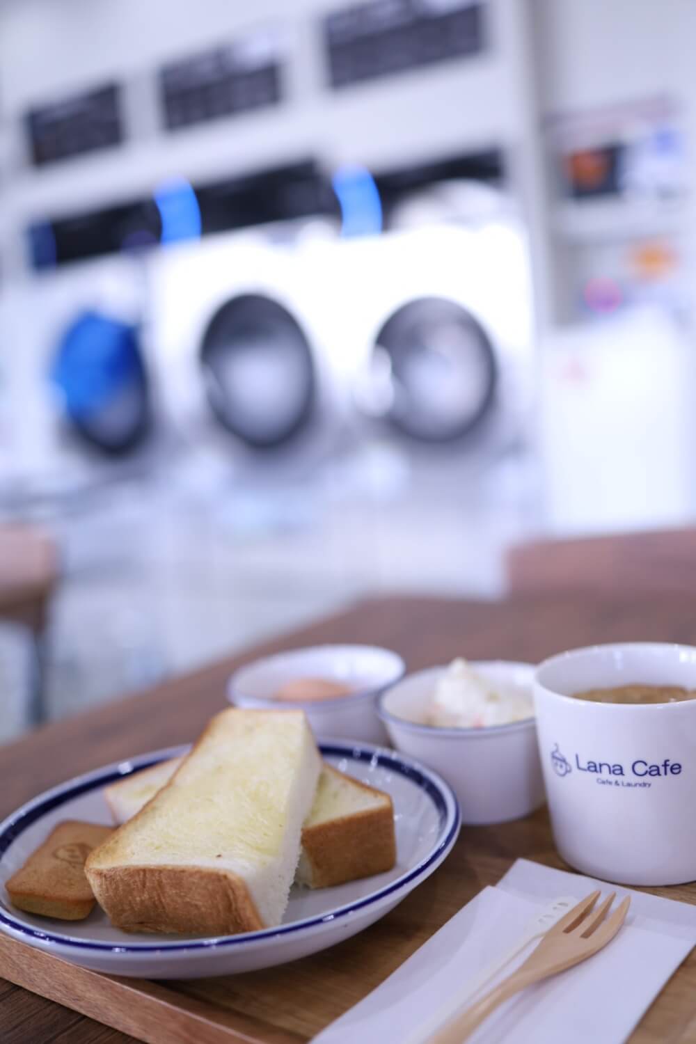 【モーニング・ランチも】コインランドリー併設型カフェ「Lana Cafe & Laundry（ラナカフェ & ランドリー）」に行ってきました1 (2)