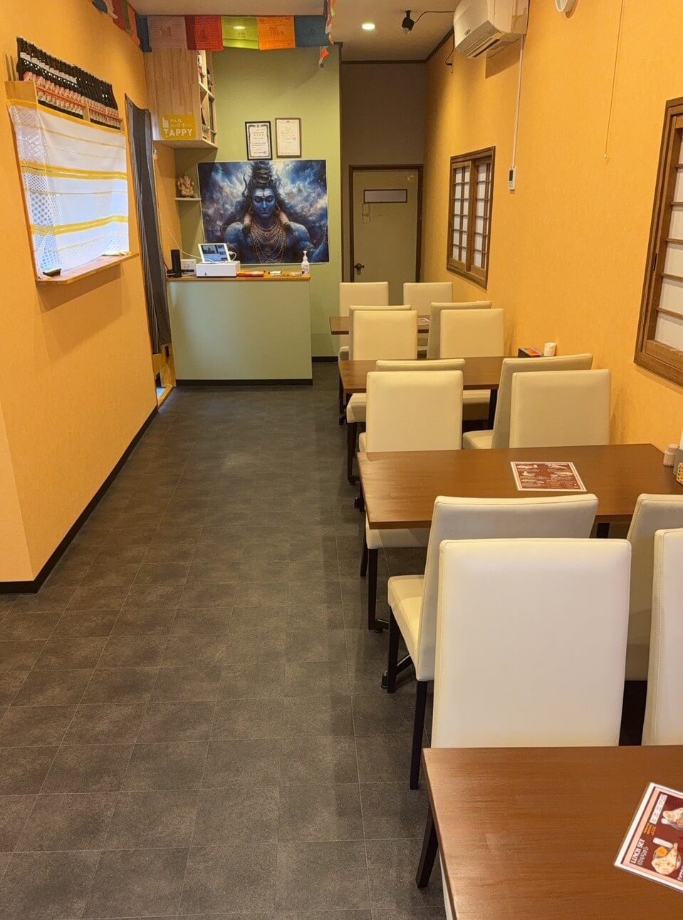 【大阪狭山市駅すぐ】ネパール インド カレー屋「アグリマ ネパール & インド キッチン」がオープン！ (2)